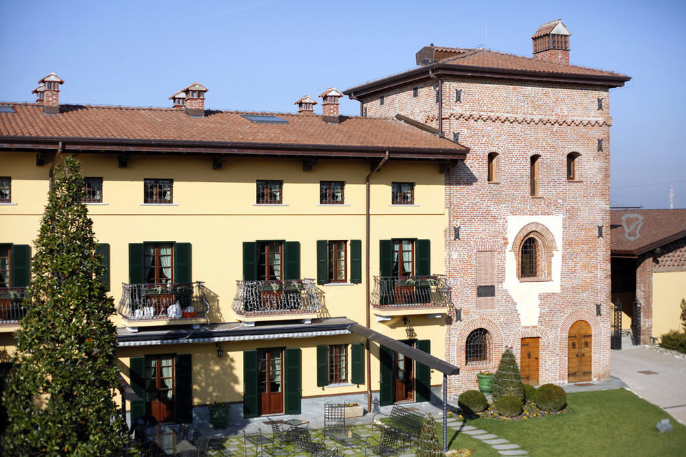 La Torre Dei Canonici Lumellogno ภายนอก รูปภาพ